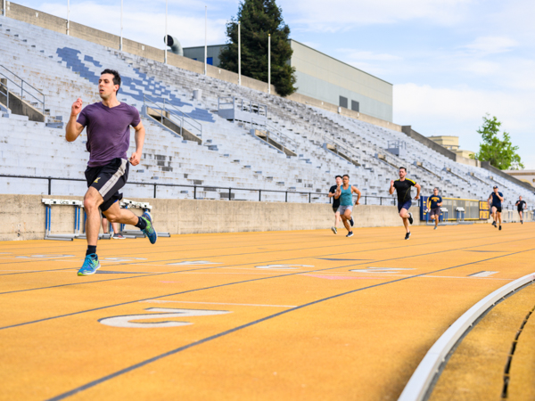 students running at edwards track